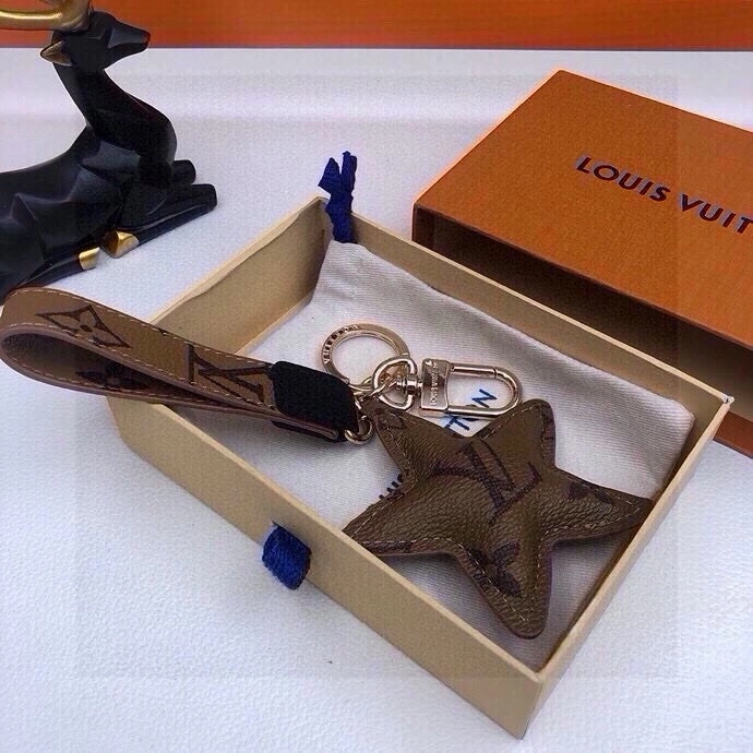 Louis Vuitton Keychains Sleek 266353