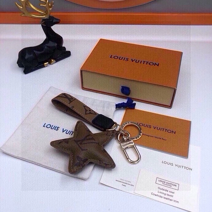 Louis Vuitton Keychains Sleek 266353