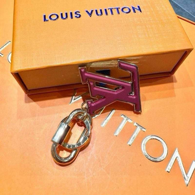 FreshLook Louis Vuitton Keychains 266364