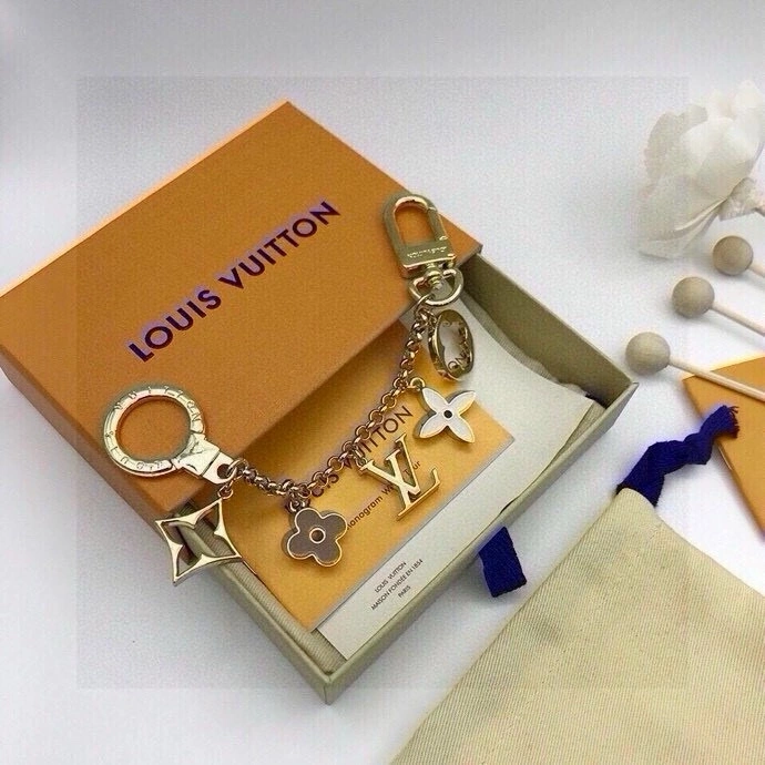 TimelessDesign Louis Vuitton Keychains 266355
