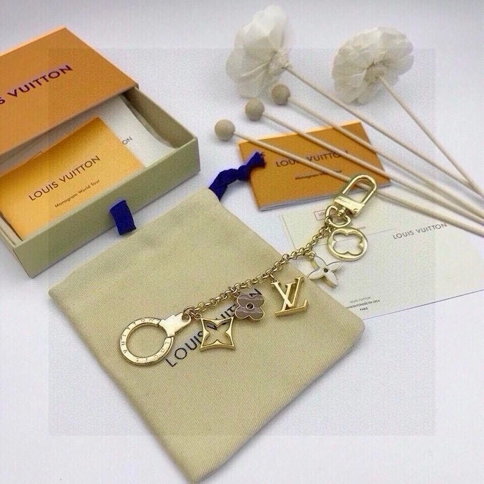 TimelessDesign Louis Vuitton Keychains 266355