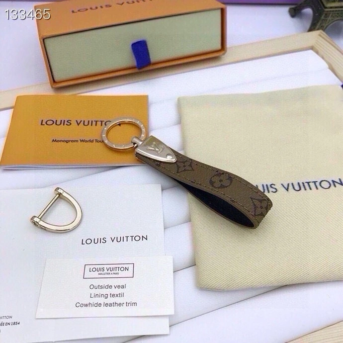 Snug Louis Vuitton Keychains 266343