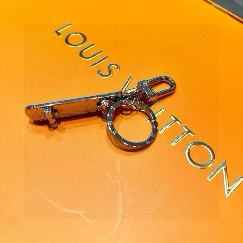 Louis Vuitton Keychains Contemporary 266352