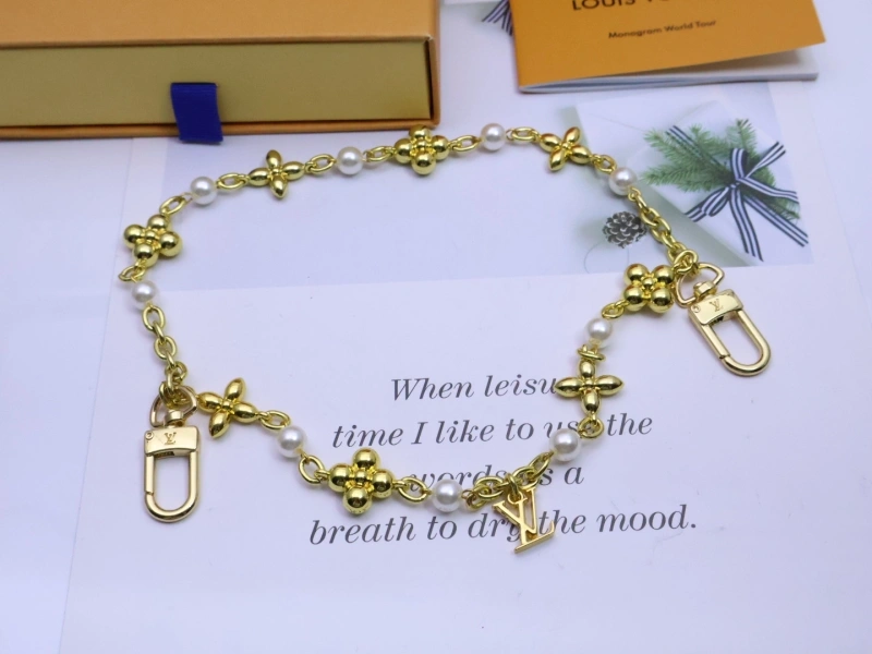 Louis Vuitton Keychains Contemporary 266354