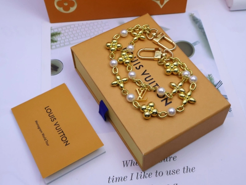 Louis Vuitton Keychains Contemporary 266354