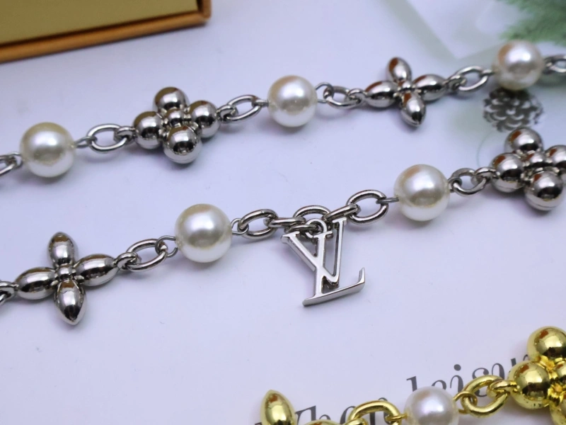 WaterResistant Louis Vuitton Keychains 266334