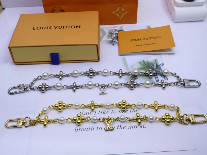 WaterResistant Louis Vuitton Keychains 266334