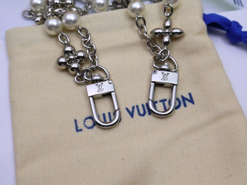 WaterResistant Louis Vuitton Keychains 266334