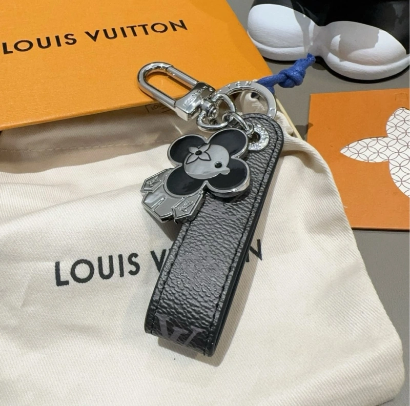 Louis Vuitton Keychains WeatherProof 266330