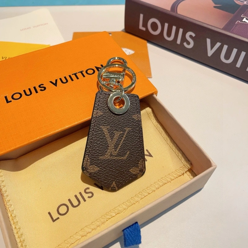 DailyWear Louis Vuitton Keychains 266300