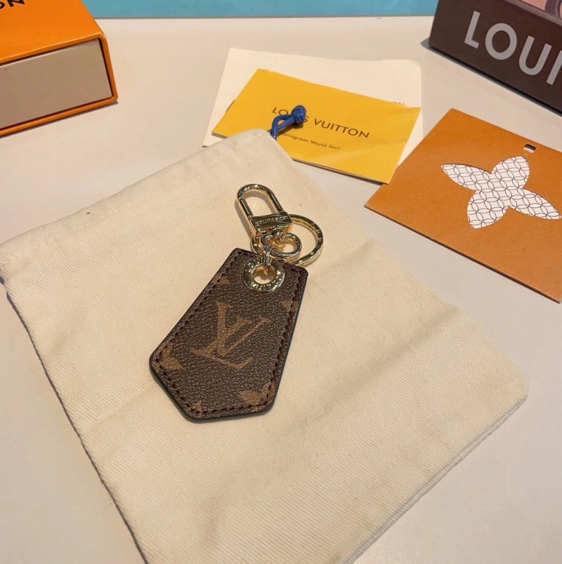 DailyWear Louis Vuitton Keychains 266300