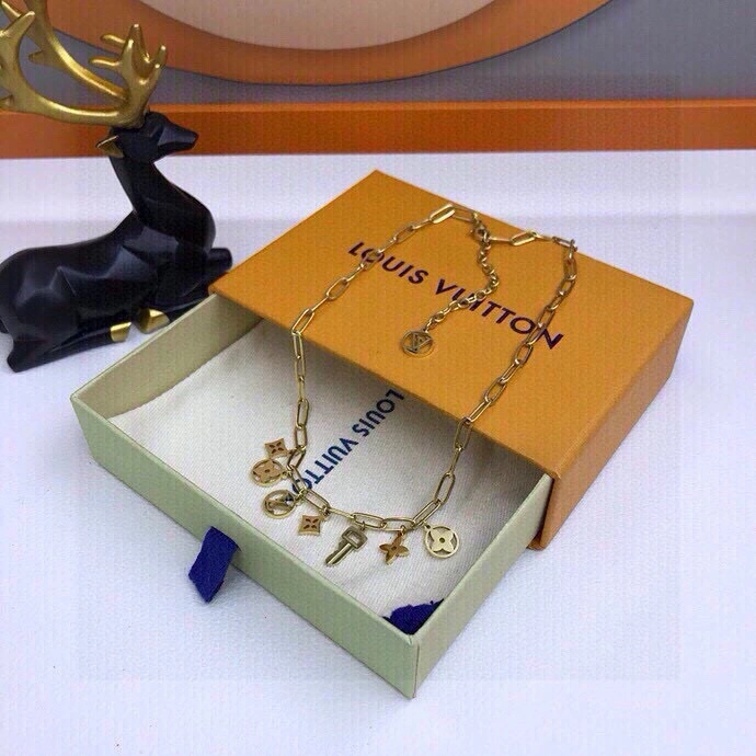 Trendsetting Louis Vuitton Keychains 266308