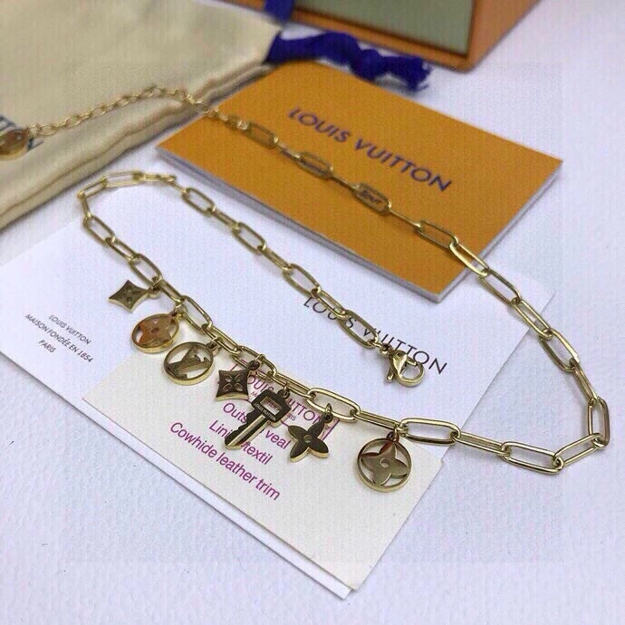 Trendsetting Louis Vuitton Keychains 266308