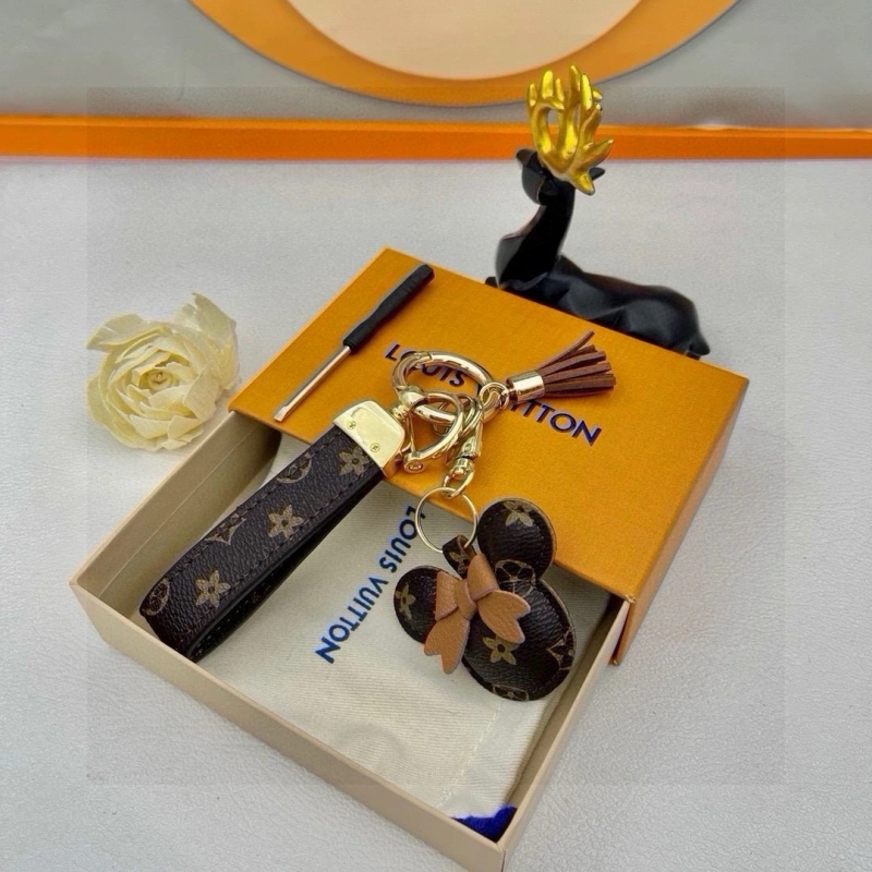 OnTrend Louis Vuitton Keychains 266298