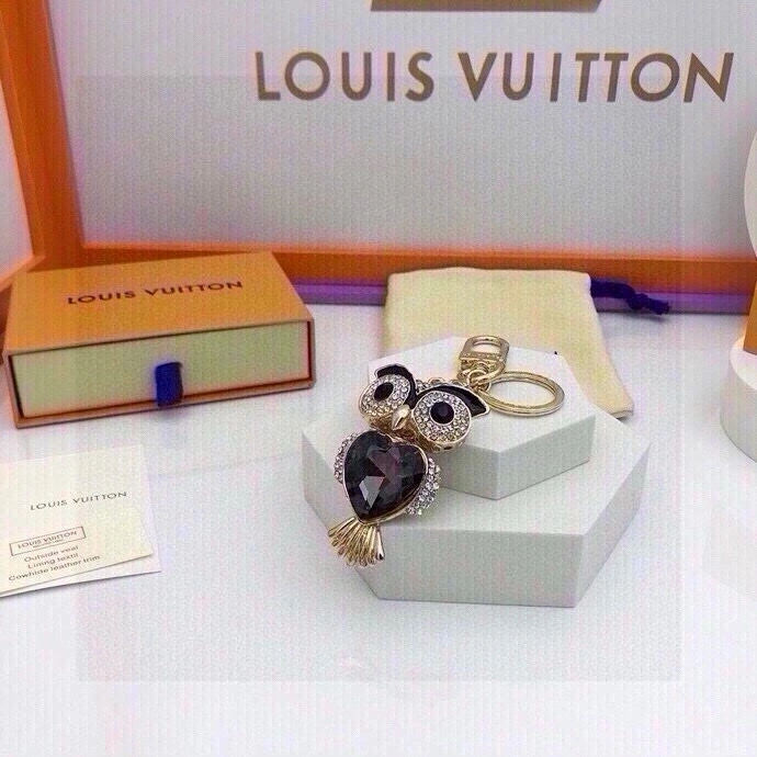 Versatile Louis Vuitton Keychains 266290