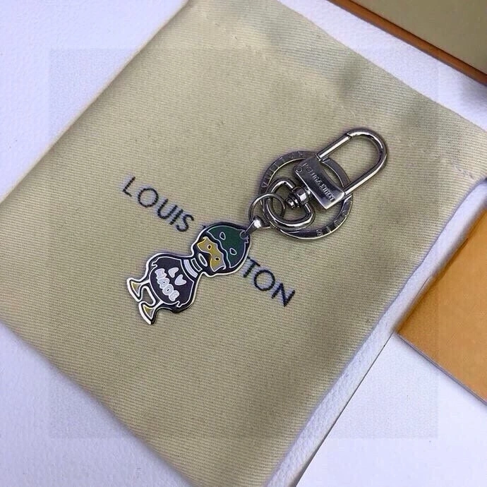 Minimalist Louis Vuitton Keychains 266289