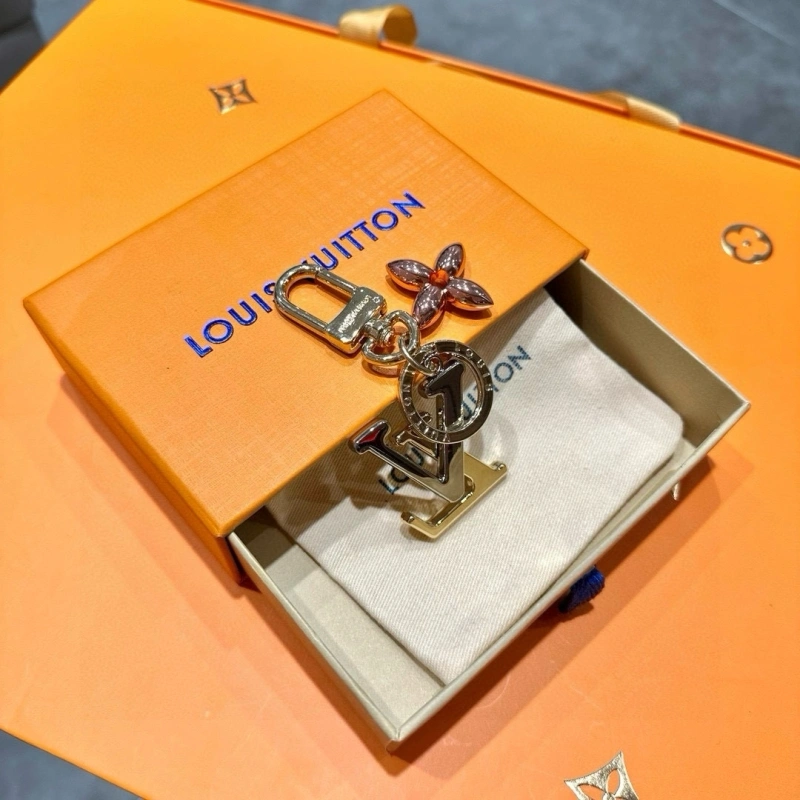 Louis Vuitton Keychains Sporty 266261