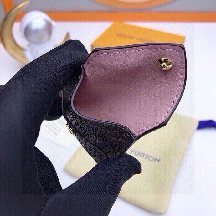 Soft Louis Vuitton Keychains 266280