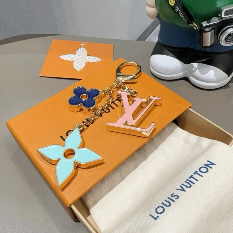 Bright Louis Vuitton Keychains 266221