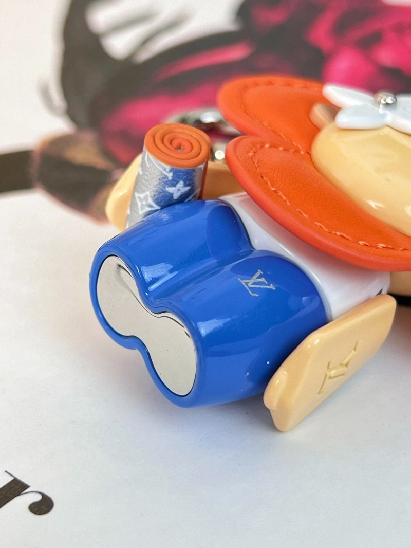 SoftTouch Louis Vuitton Keychains 266228