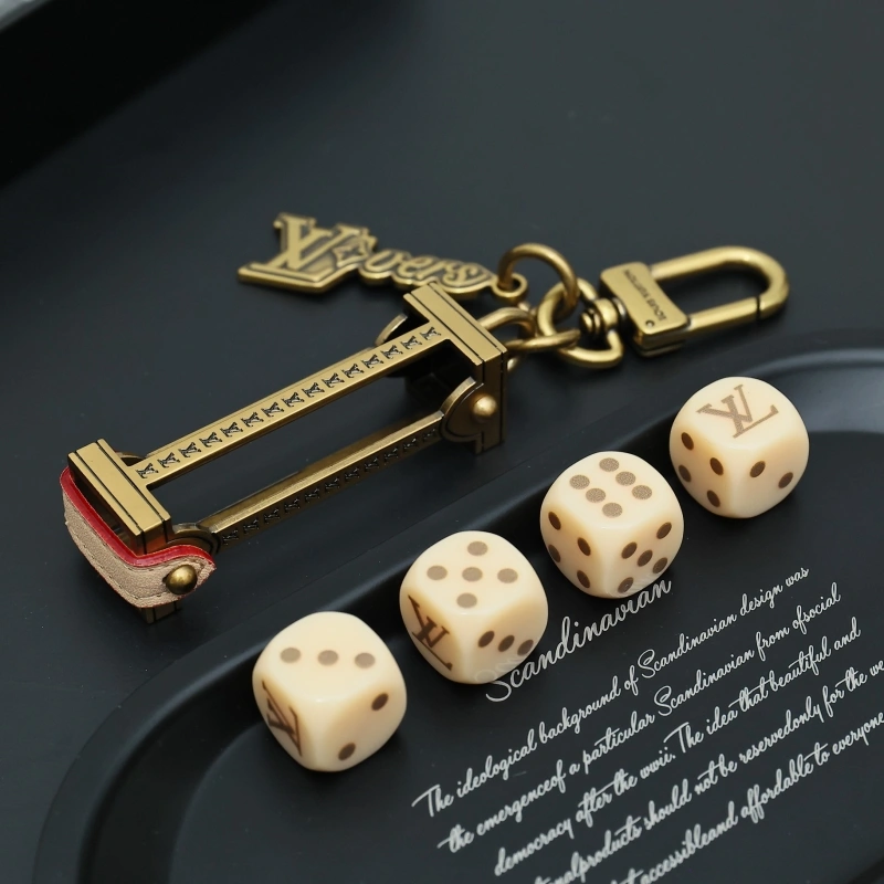 Louis Vuitton Keychains OnTrend 266235