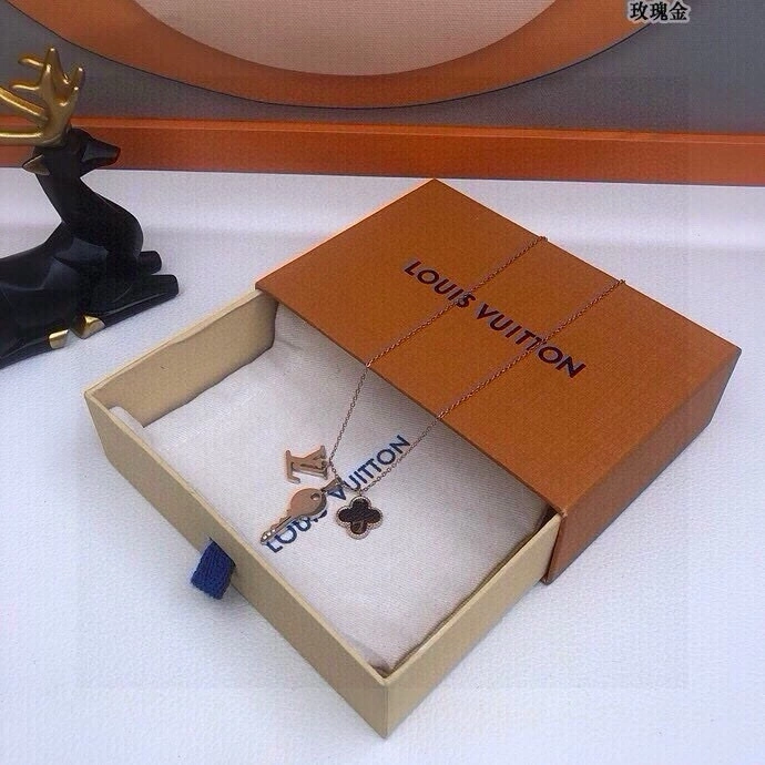 Breathable Louis Vuitton Keychains 266211