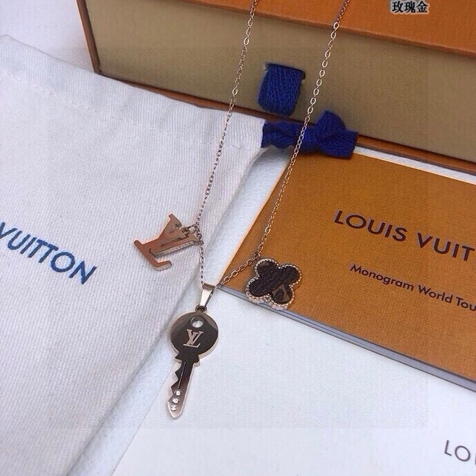 Breathable Louis Vuitton Keychains 266211