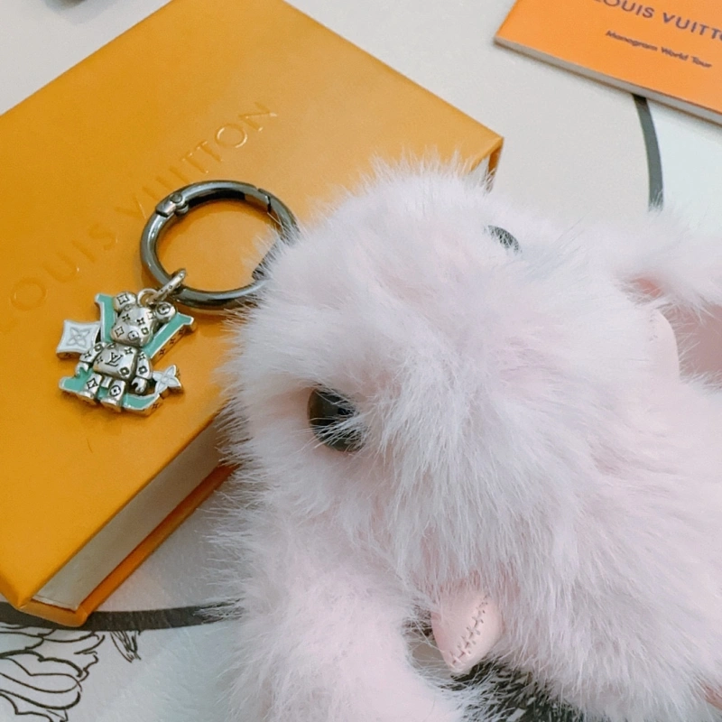 TimelessDesign Louis Vuitton Keychains 266187