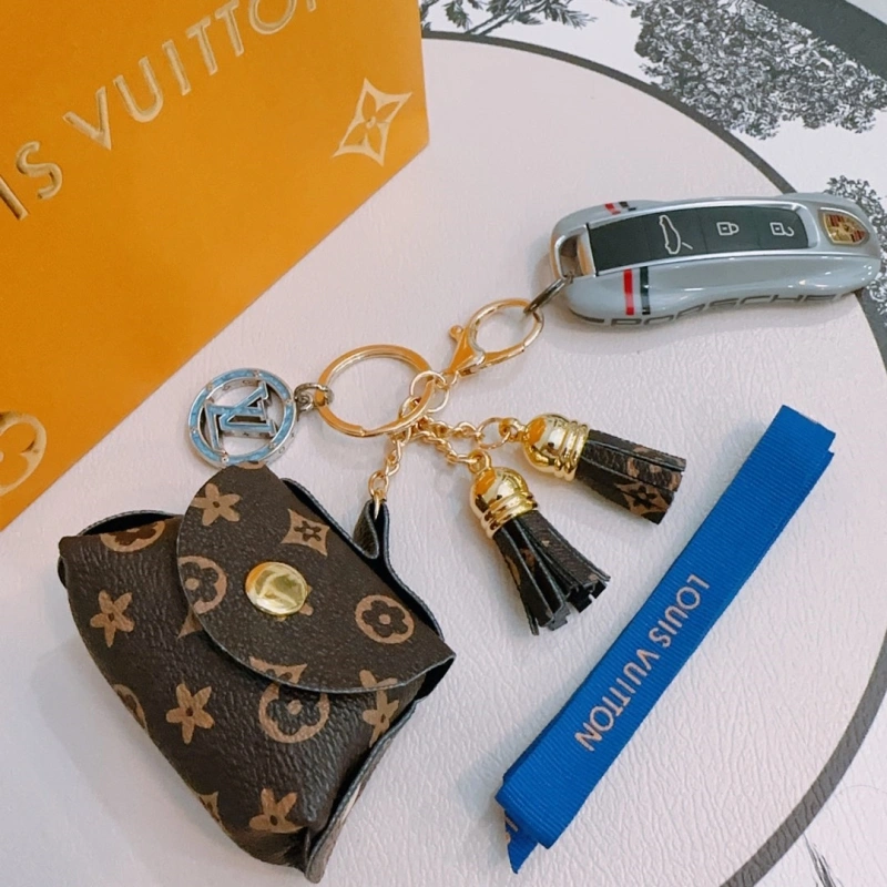 Louis Vuitton Keychains Attractive 266180