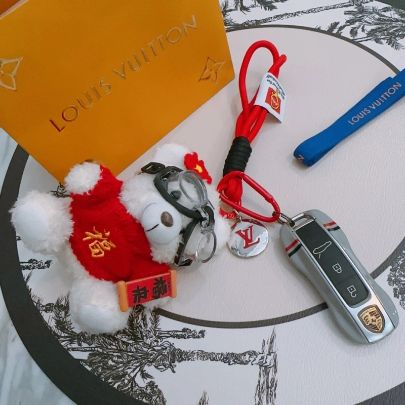OnTrend Louis Vuitton Keychains 266194