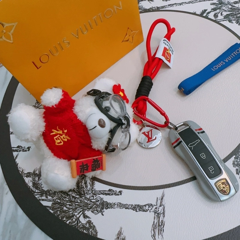 OnTrend Louis Vuitton Keychains 266194