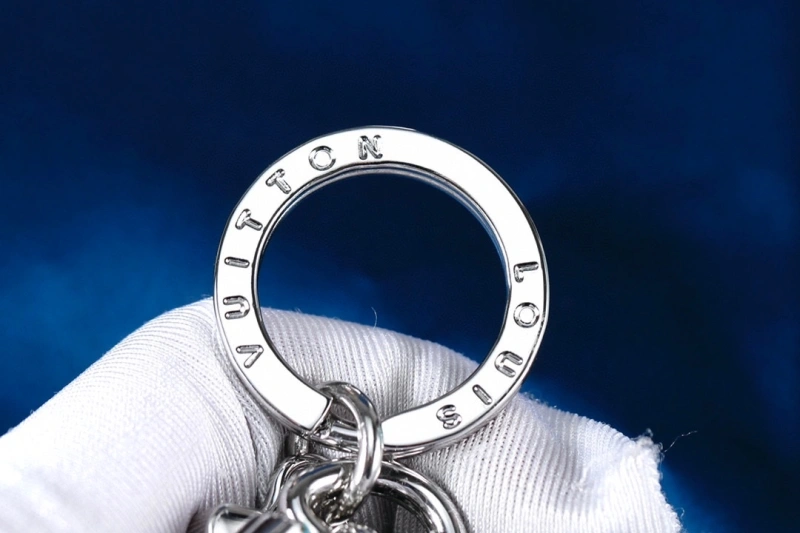 Louis Vuitton Keychains GoodFit 266156