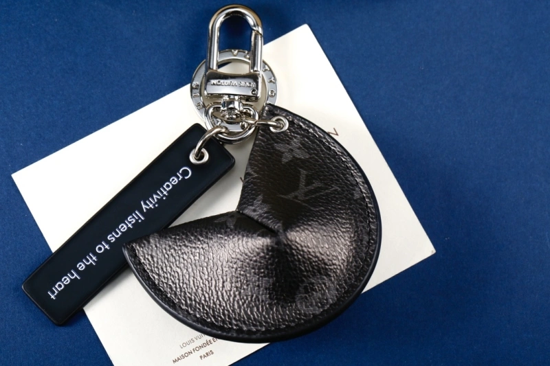 Effortless Louis Vuitton Keychains 266133