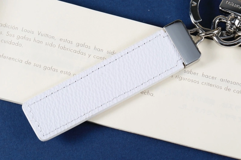 Louis Vuitton Keychains Casual 266136