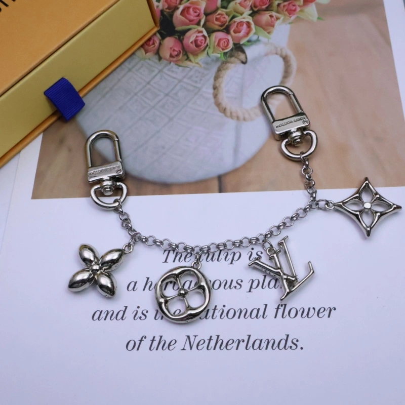 Casual Louis Vuitton Keychains 266120