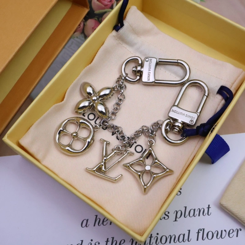 Casual Louis Vuitton Keychains 266120
