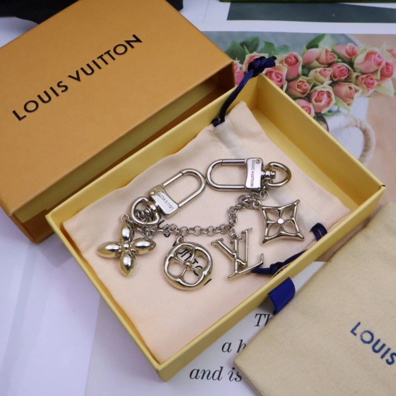 Casual Louis Vuitton Keychains 266120