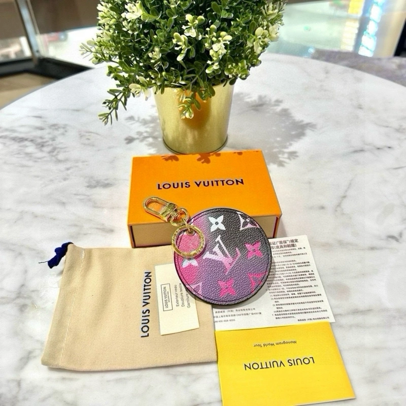 OdorResistant Louis Vuitton Keychains 266116