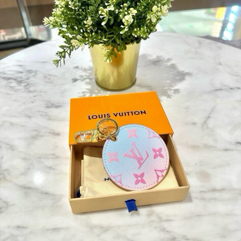 Louis Vuitton Keychains Lightweight 266117