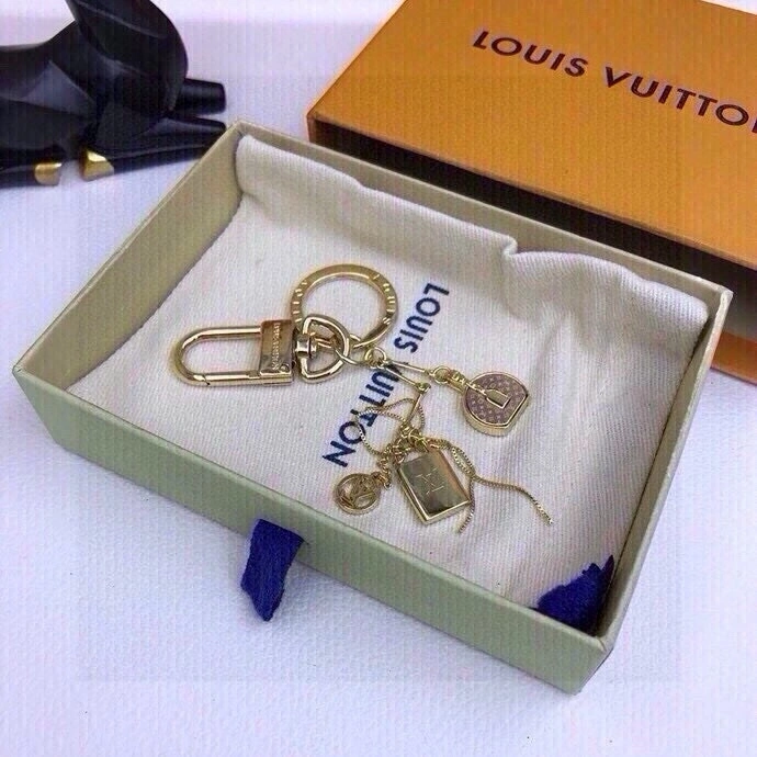 HighPerformance Louis Vuitton Keychains 266095