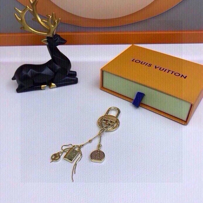 HighPerformance Louis Vuitton Keychains 266095