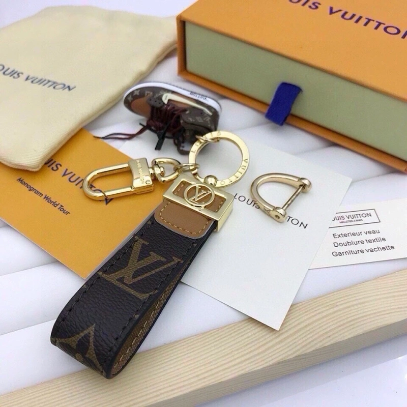 ModernLook Louis Vuitton Keychains 266092