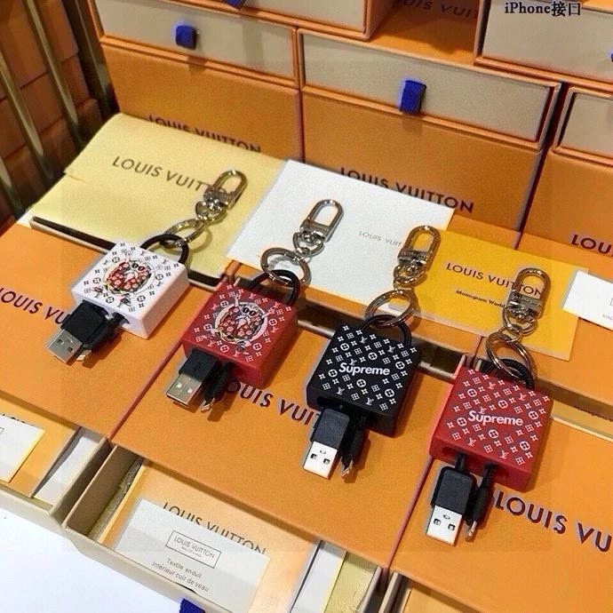 Louis Vuitton Keychains Casual 265541