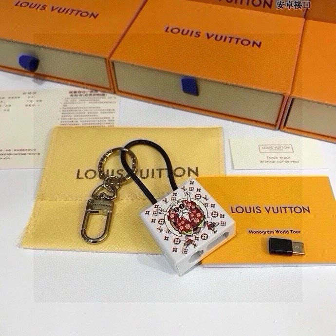 Louis Vuitton Keychains Comfortable 265556
