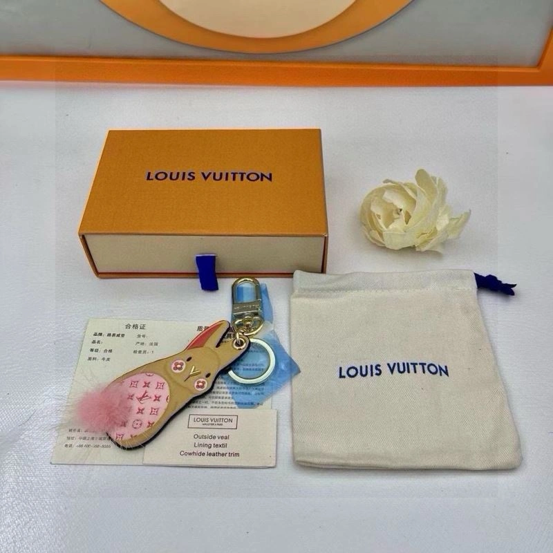 MoistureWicking Louis Vuitton Keychains 265558