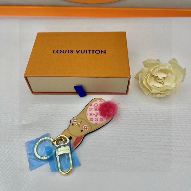 Louis Vuitton Keychains Youthful 265543