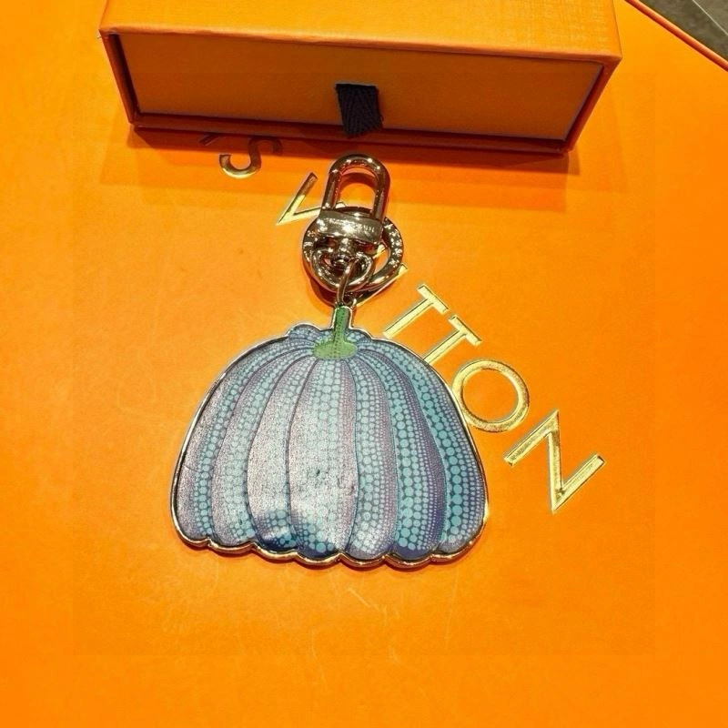 WellDesigned Louis Vuitton Keychains 265547
