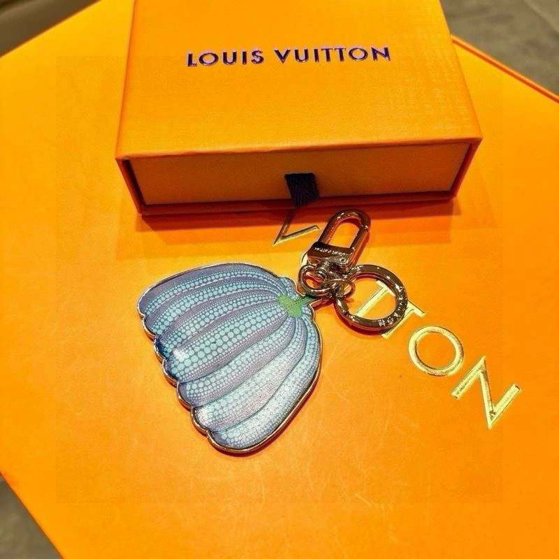 WellDesigned Louis Vuitton Keychains 265547