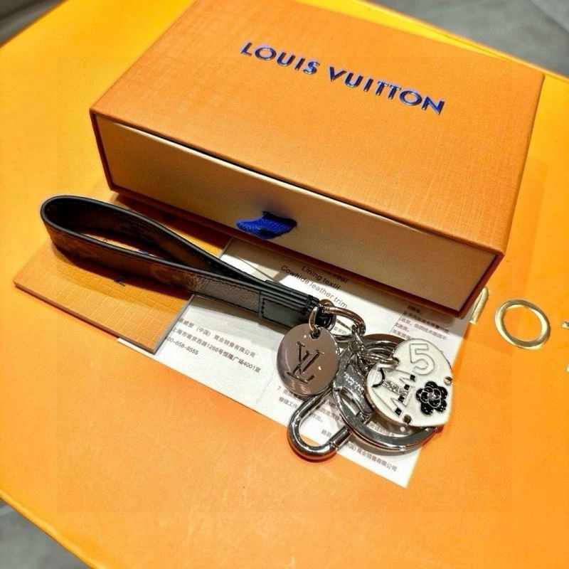 Stretchable Louis Vuitton Keychains 265564