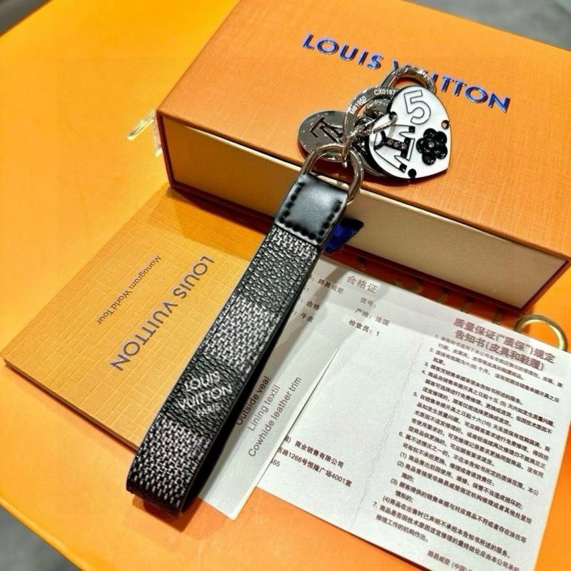 Louis Vuitton Keychains Contemporary 265559